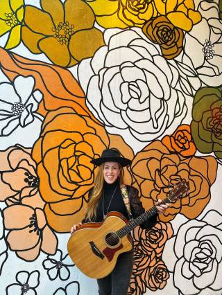 Photo of Brandi Paige Soloist