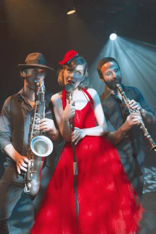 Photo of Pia Tedesco Vintage Jazz & Cinematic Swing