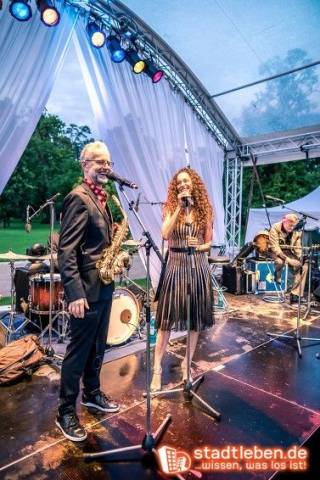 Photo of Skyline Club Band