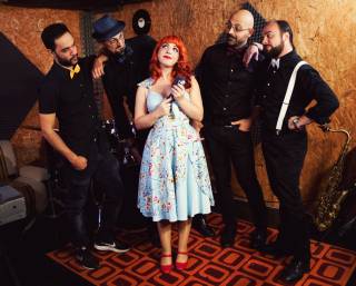 Photo of Retr&ocirc; Five