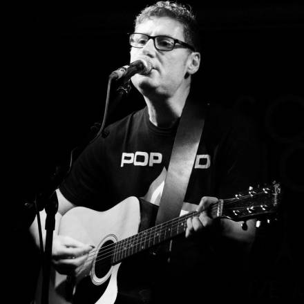 Paul J Roberts Acoustic Showcase