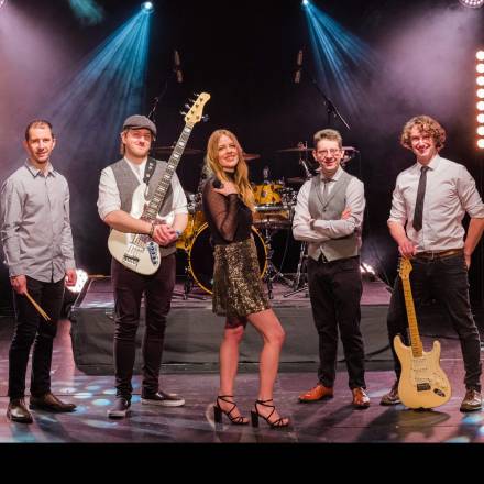 The Smooth Criminals Party Band