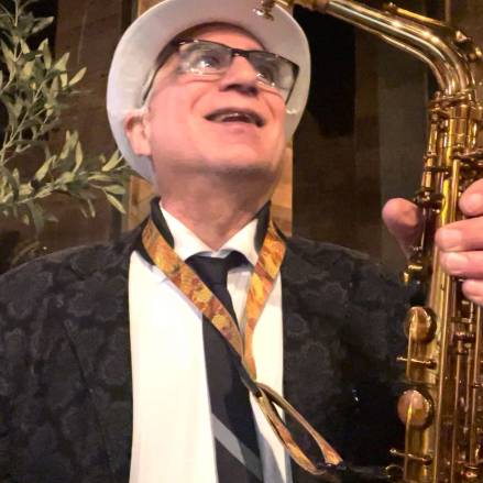 George Matoian/Saxophonist