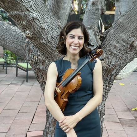 Monas Violin Gigs