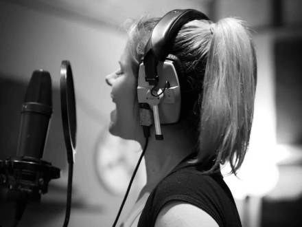 Alix Mills (photo 6)