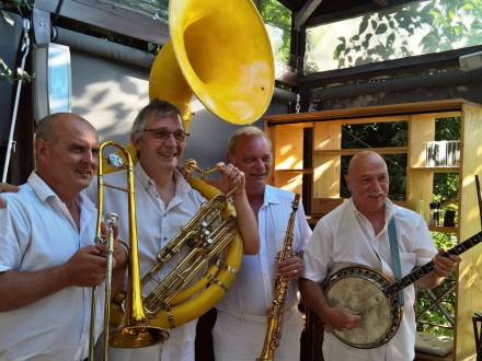 Hot Jazz Brothers (photo 3)