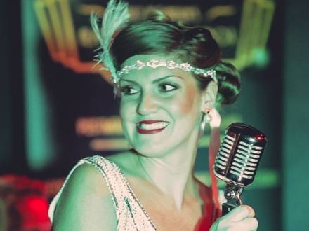 Almost Modern Jukebox: 1920's band (photo 5)