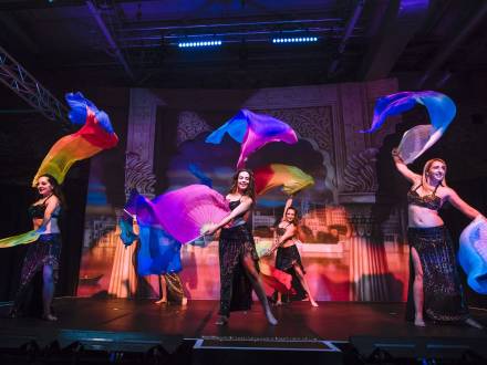 Oriental Fire Belly Dancers (photo 2)