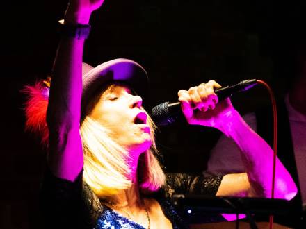 Lin Taylor (photo 12)