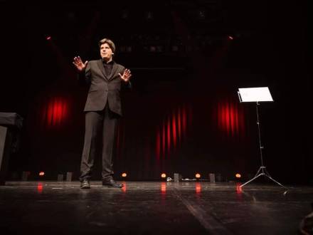 Botond Kelle magician (photo 1)