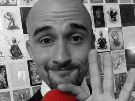 Multi Award winning magician (photo 20)
