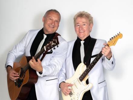 The Lovely Daze Duo (photo 0)