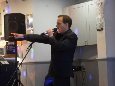 Shaun Blake Singing (photo 15)