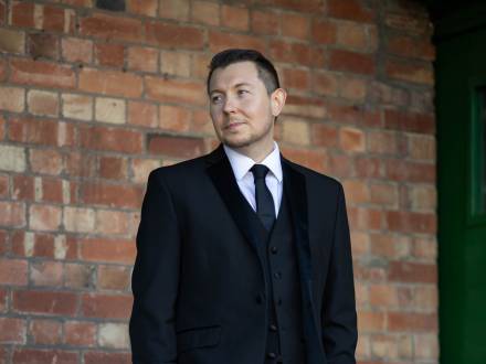 Luke Greenhalgh - Swing & Jazz Singer (photo 10)