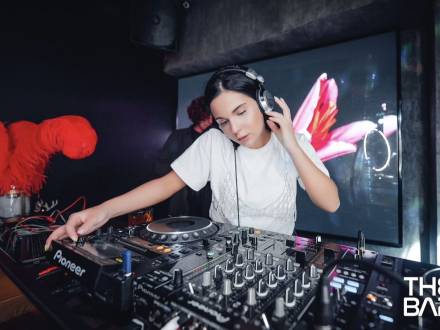 Dj Inna (photo 0)