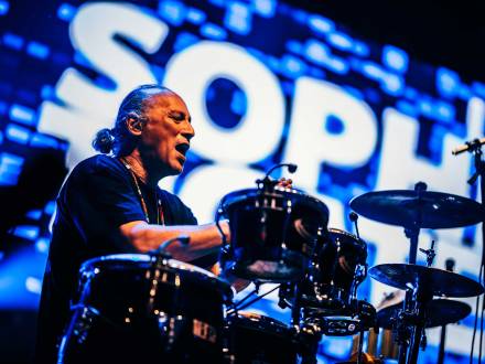 Sophisticated Live (photo 10)