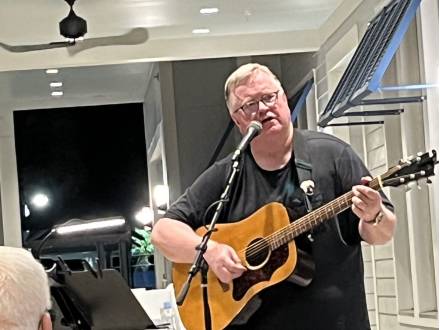 Rob Ryan Acoustic Entertainment (photo 1)