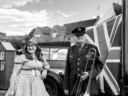 The Vintage Vagabonds (photo 0)