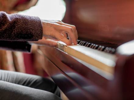 Cam Gow - Pianist (photo 3)