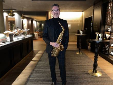Saxophonist for events (photo 7)