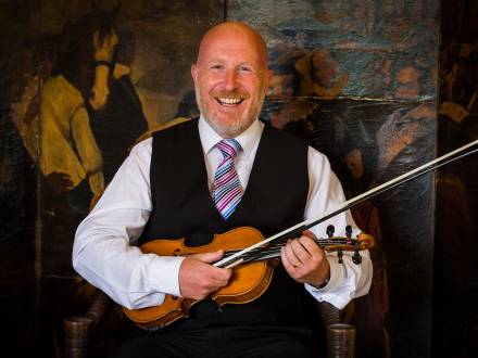 Richard Toomer Violinist (photo 1)