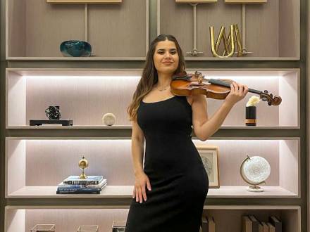 Violin & Cello Lady (photo 5)