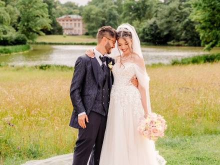 YOUR MOMENT Weddings (photo 9)