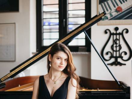 Sara Nicosia pianist (photo 5)
