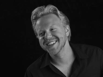 Crawford Lyons (photo 0)