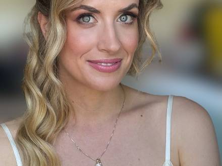 Jessica Hall Bridal Make-up Artist & Hairs (photo 10)