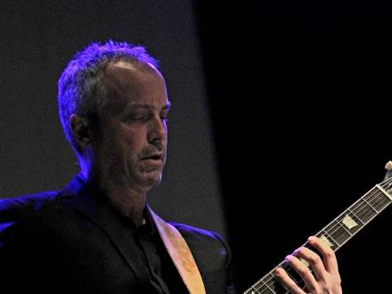 Stephen Johnston guitar (photo 0)