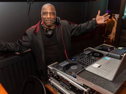 Event DJ/No Stress Entertainment (photo 3)