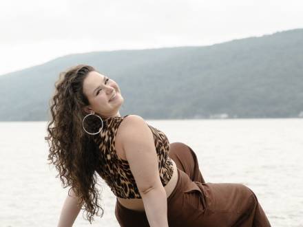 Emily Mazzella, Jazz Singer (photo 2)