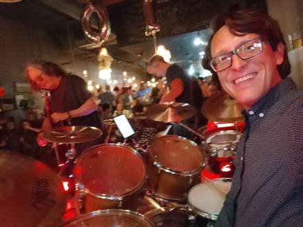 Play drums (photo 9)
