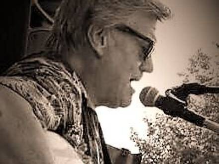 Mark Broadwell -Vocalist (photo 1)