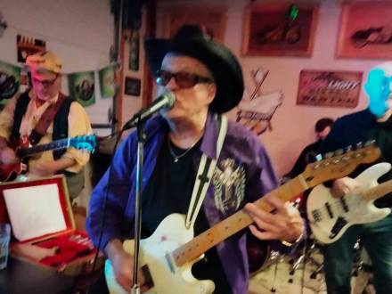 Billy Hamilton & The Lowriders (photo 1)