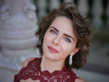 Elisabeta Racolta - Mezzo-Soprano (Singer) (photo 15)