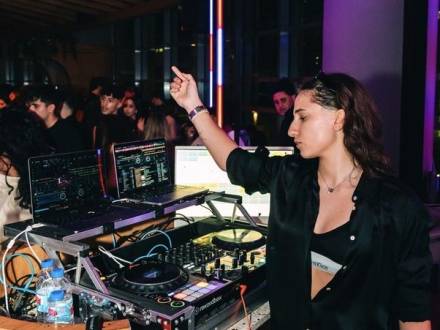 DJ Mathea (photo 7)
