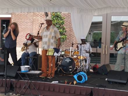 Willie Jackson & the Tybee Blues Band (photo 2)