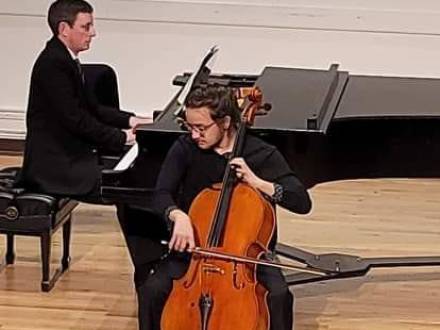 Brendan Stock- Cellist (photo 0)