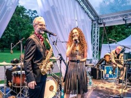 Skyline Club Band (photo 0)