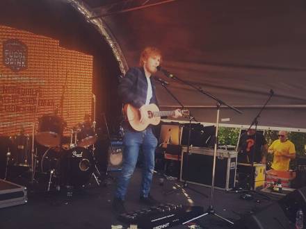 The Ed Sheeran Illusion (photo 14)