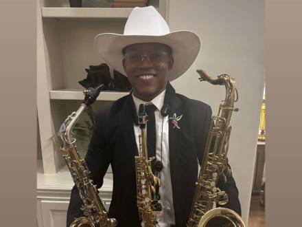 Sax Cowboy (photo 8)